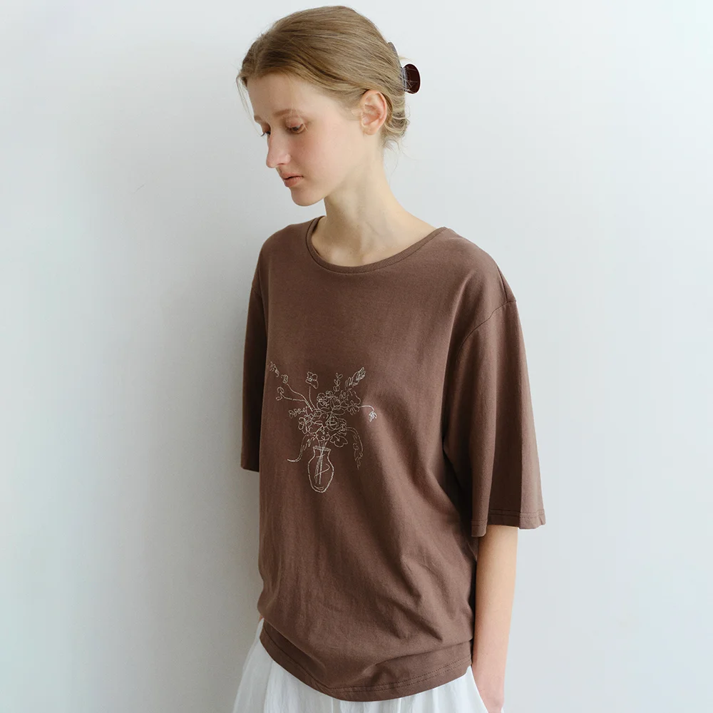 VASE DRAWING COTTON T-SHIRTS_BROWN_OE2C2MTS40BRW