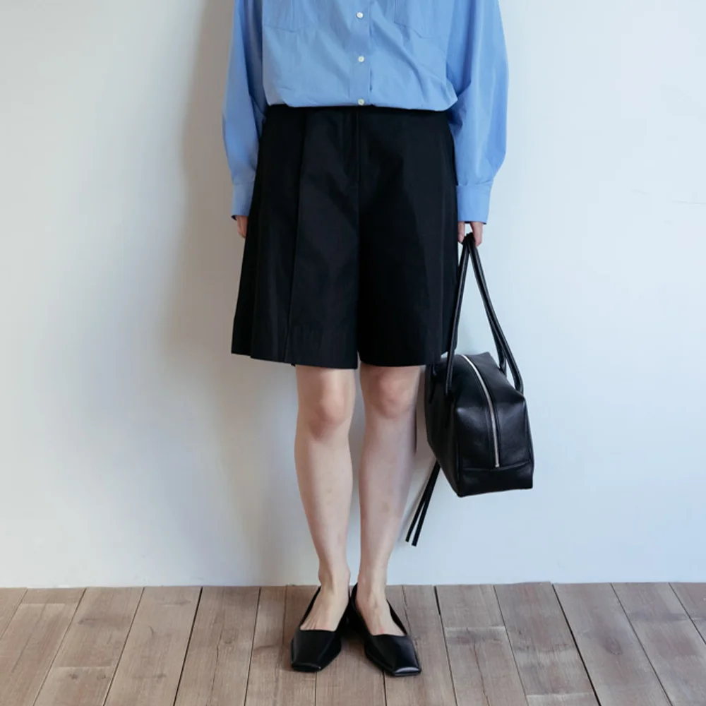 Cotton Half-Length Shorts (Black)