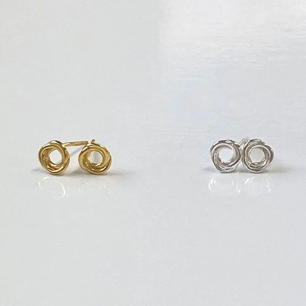 Jang Hee-ryung,Jo Yi-hyun 著用 Antique Pattern Mini Earring