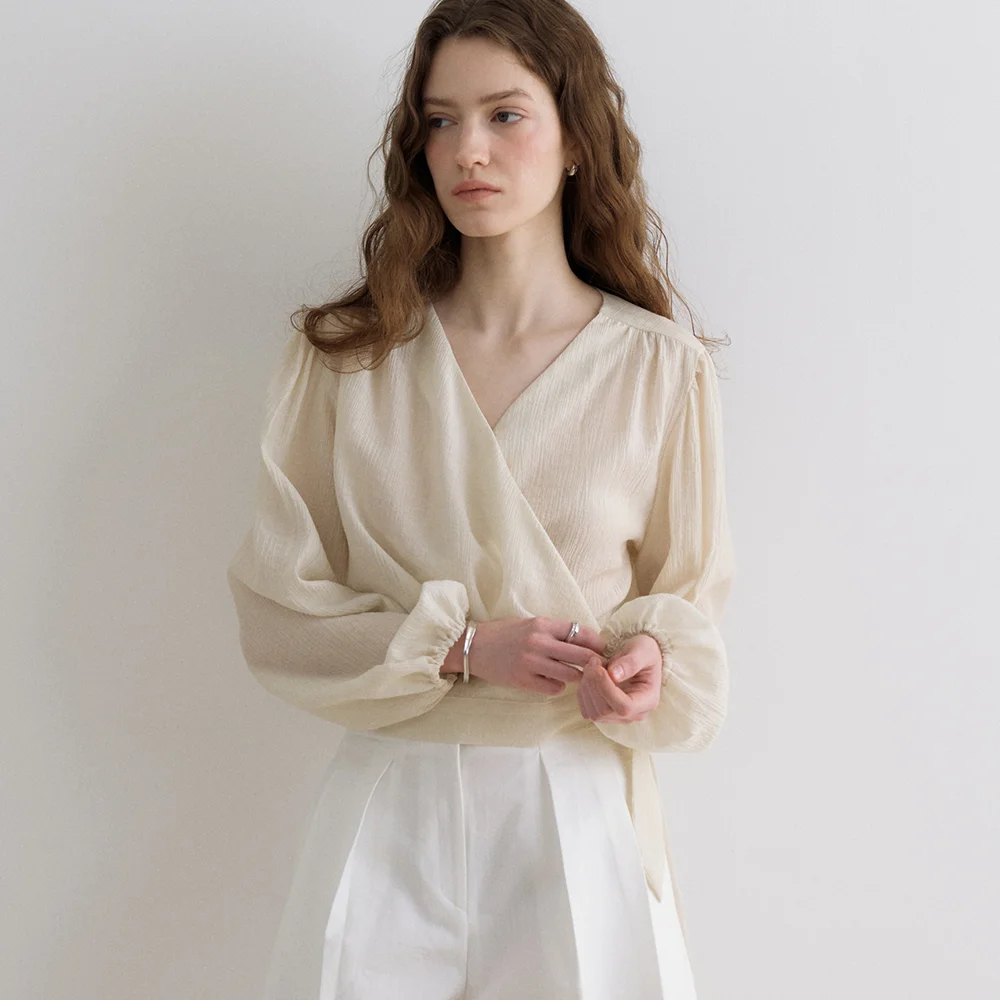comos 1726 wrinkle wrap blouse (cream)