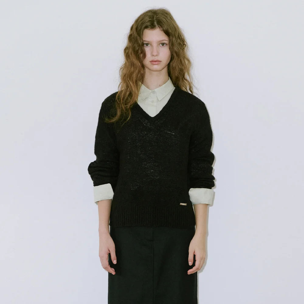 Hairy Boucle V-Neck Knit (Black)