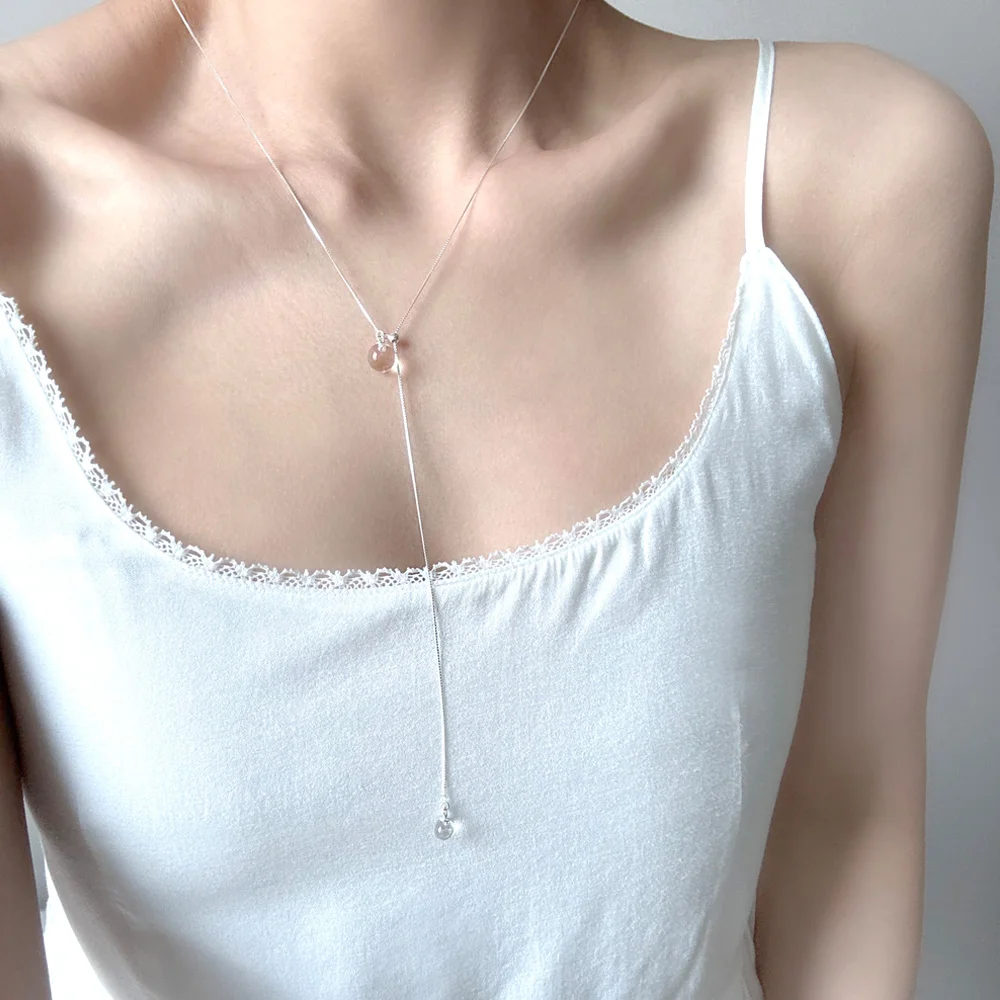 Jun Mido 著用 White Quartz Tie Necklace