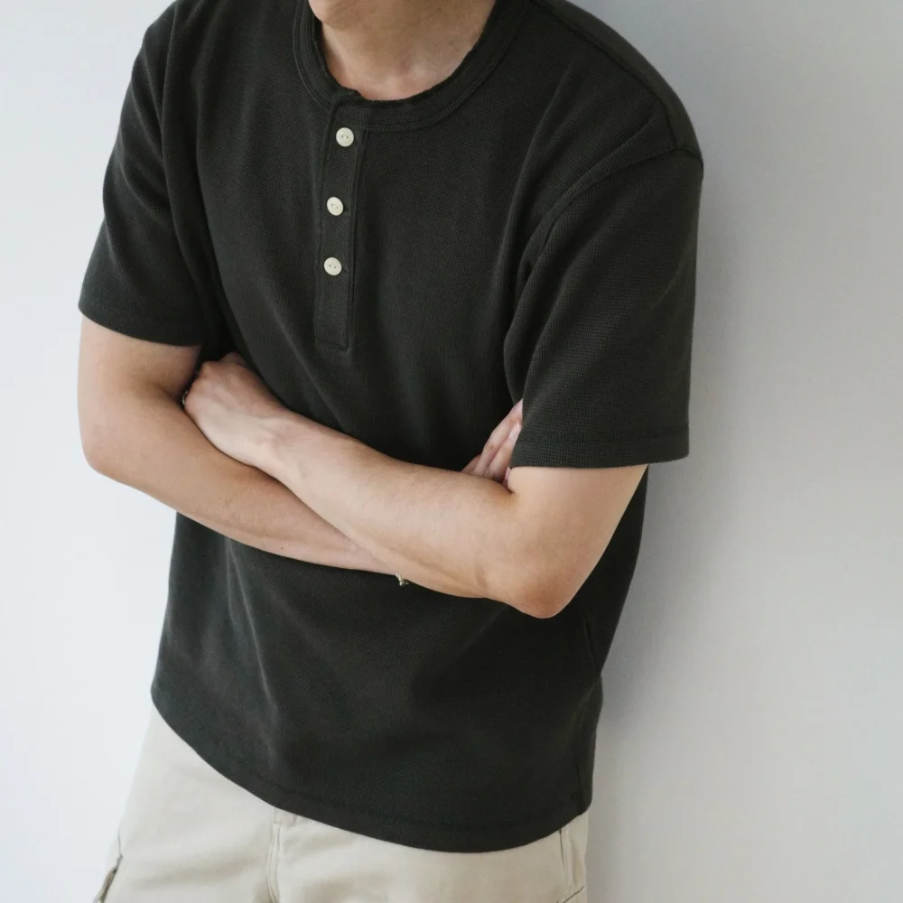 WAFFLE HENLEY S/S T-SHIRT