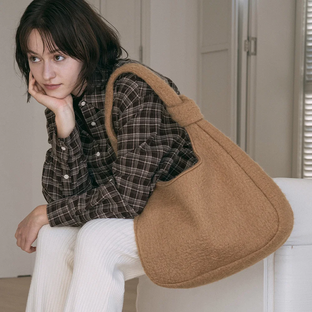 B3012 蒙馬特 Note Bag_Camel