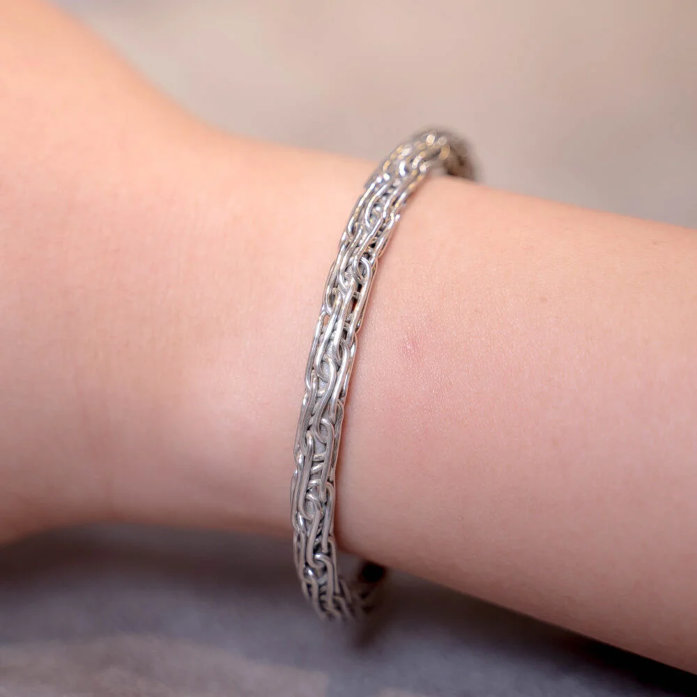 HR 134B_Silver Bangle Bracelet (Silver 925)