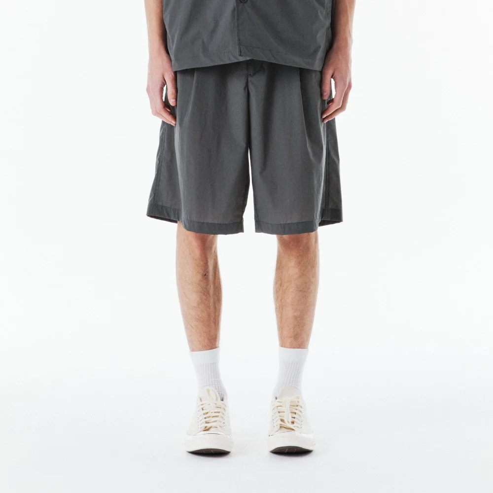 CREASE SHORTS - GREYISH KHAKI (P262MHP183)