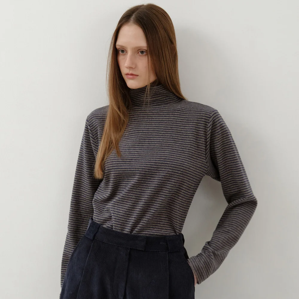 Fuzz Stripe Turtle Neck T-Shirt_NAVY(W25-TP51)