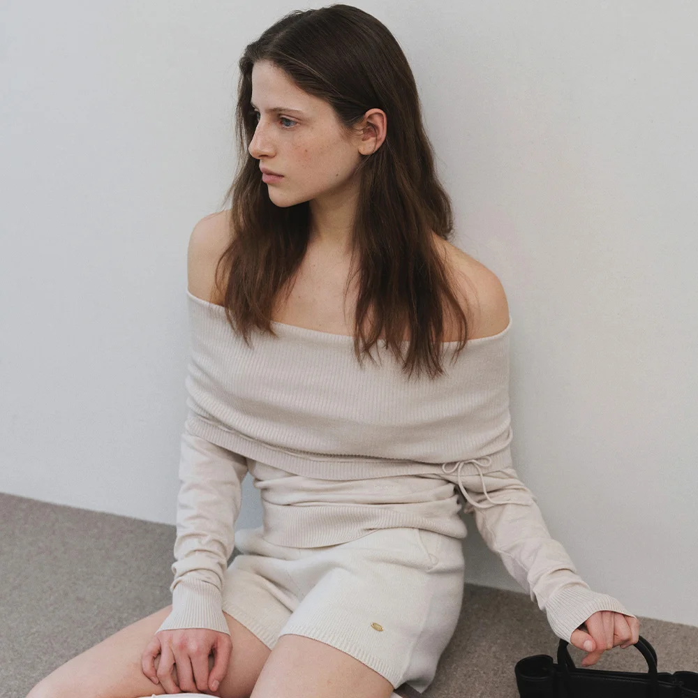 LIEN OFF SHOULDER KNIT (BEIGE)
