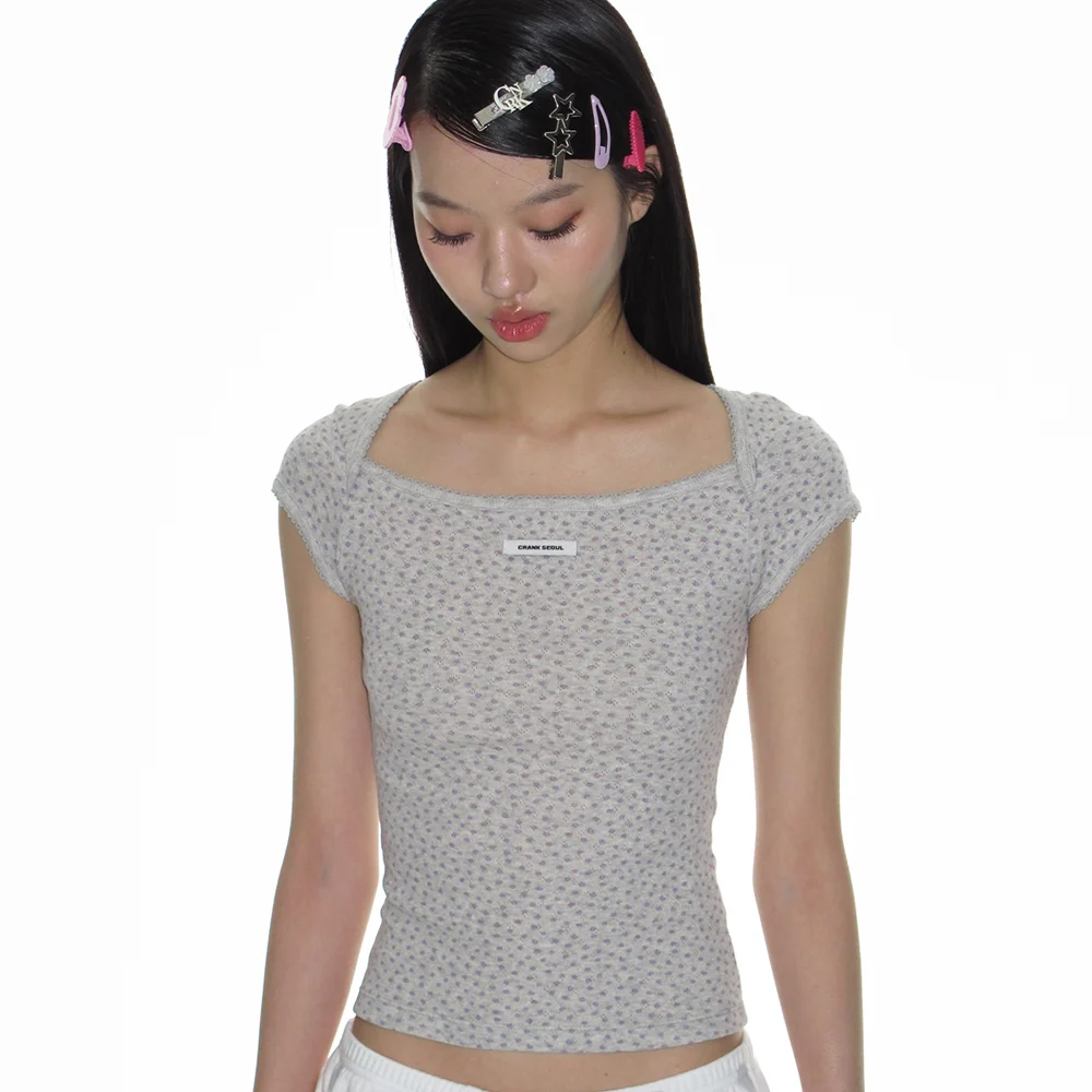 SCALLOPED FLORAL EYELET TOP_GREY