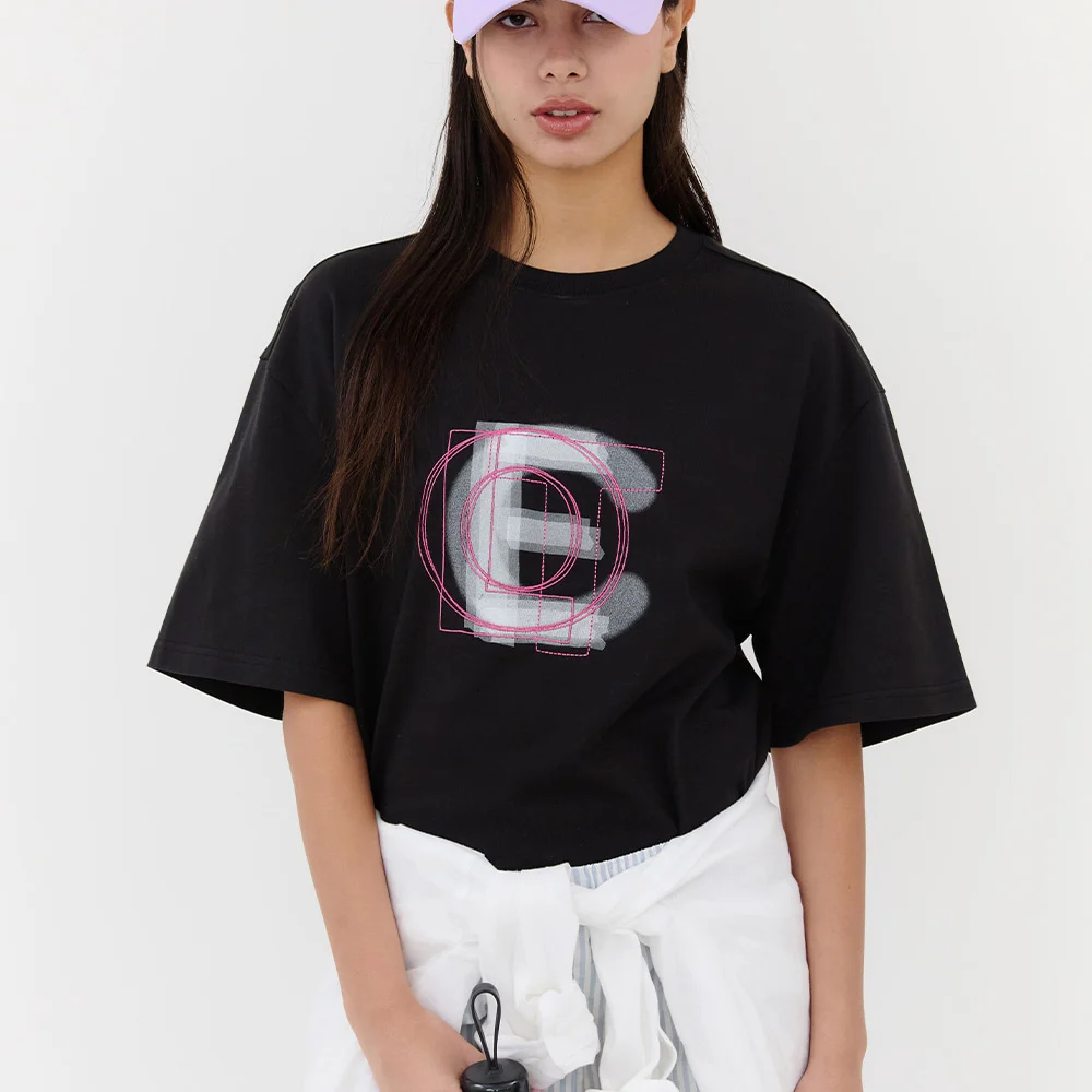 CLOTE LETTERING LARGE T-SHIRT - BLACK