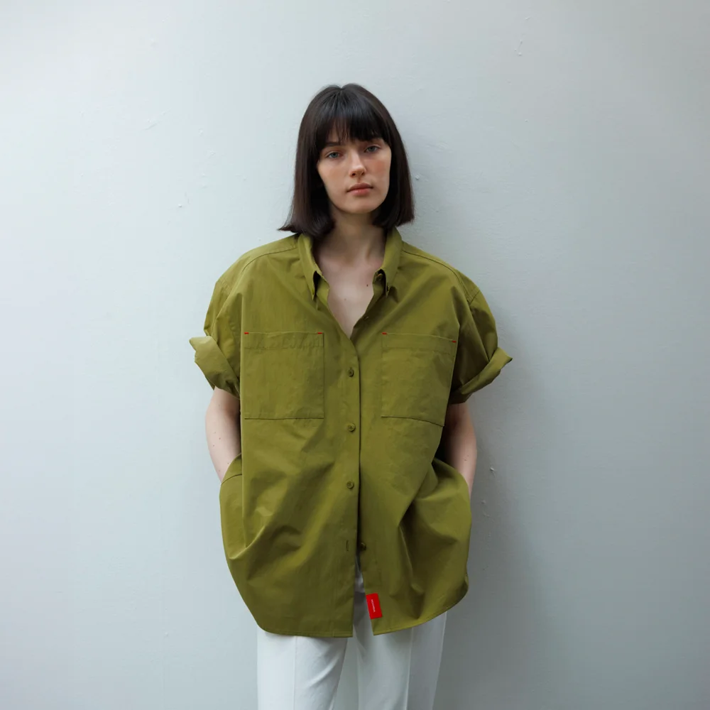 Como Half Shirt in Olive