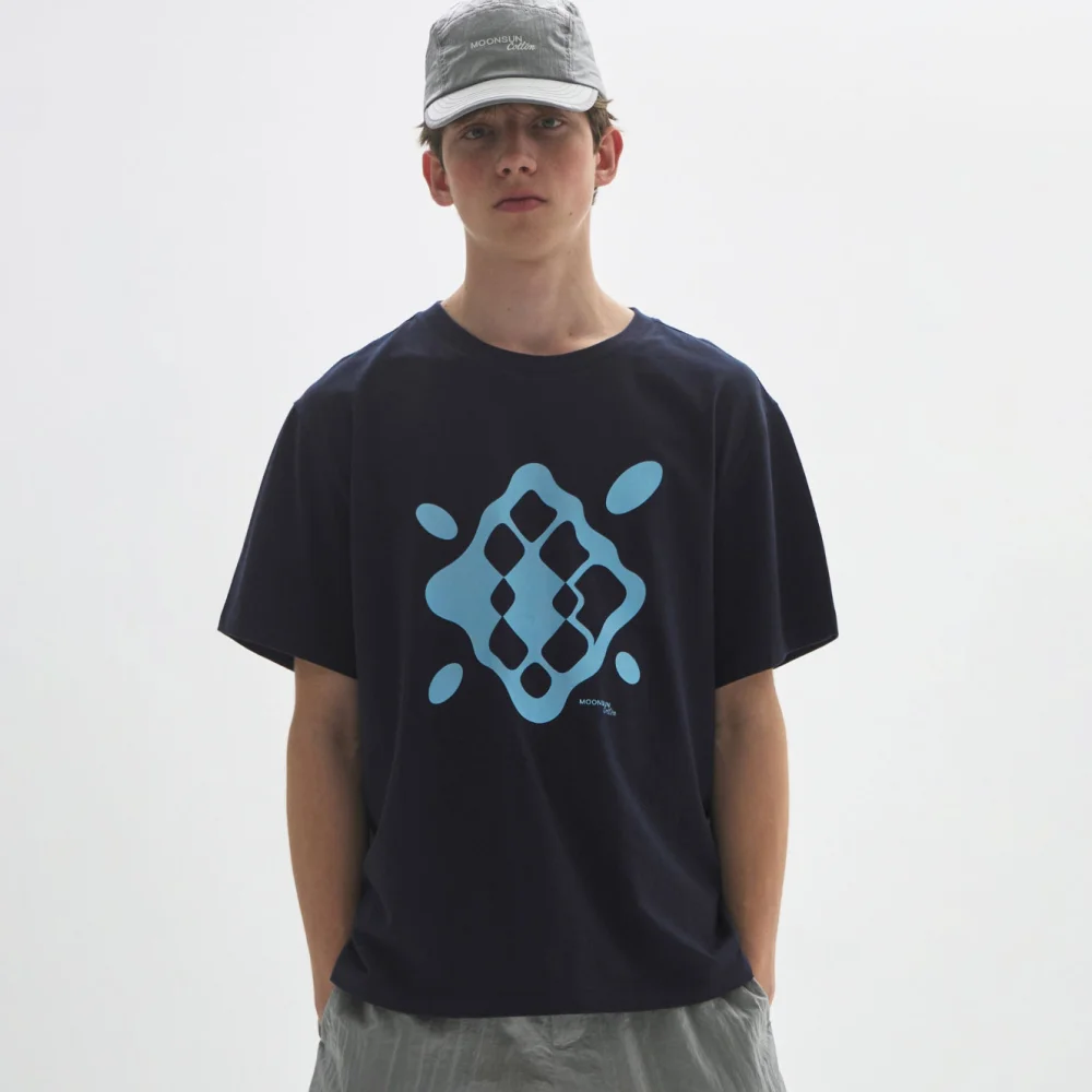 M.C UNISEX, Argyle Print T-Shirt / NAVY