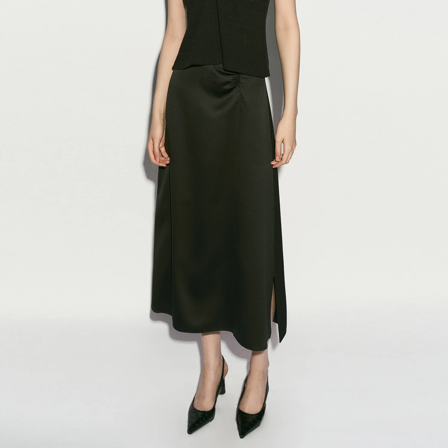 DRAPED SILKY SKIRT