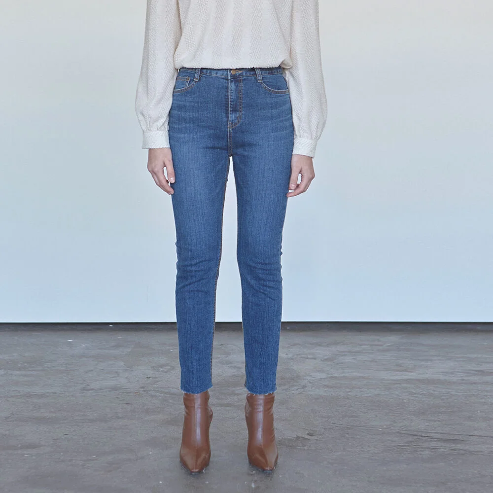NAPPING SLIM FIT DENIM PANTS