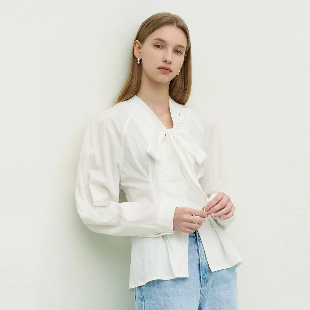 Ribbon tie pintuck puff blouse - white