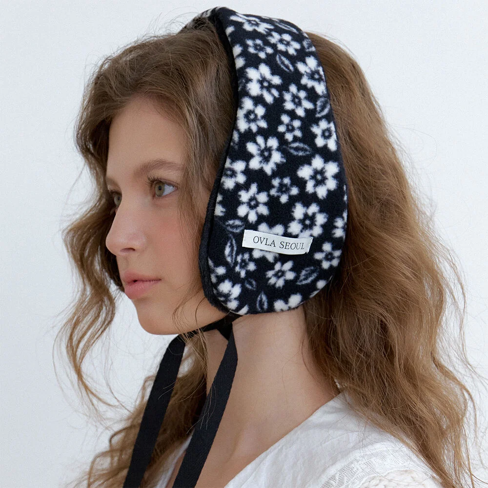 (禮品包裝) black floral earmuffs EM008