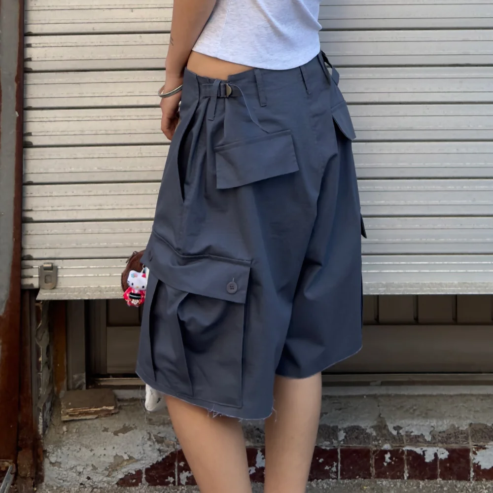 Buckle Cargo Shorts - Navy