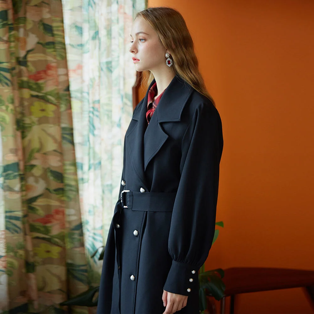 BLACK TRENCH COAT