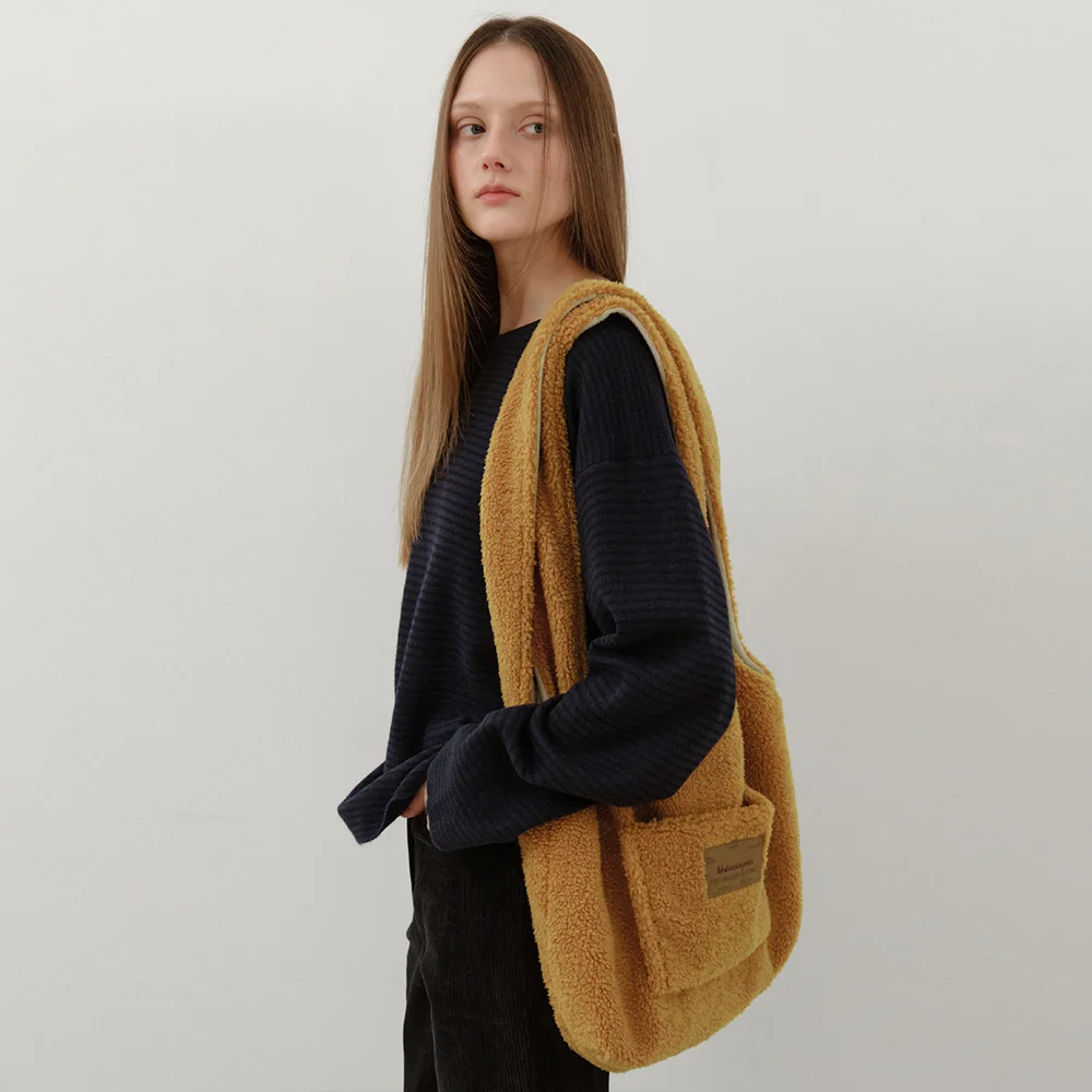 Warmy Reversible Dumble Bag_BEIGE(W25-ACC07)