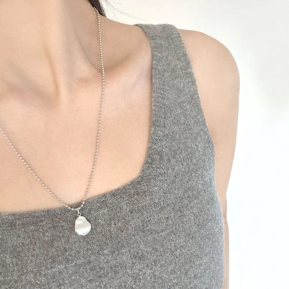 薛仁雅 著用 Avocado Ball Necklace
