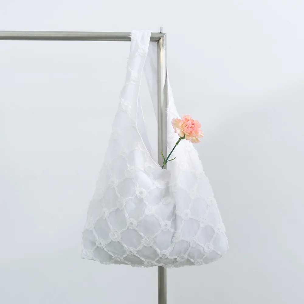 Floral Lace Shoulder Bag (white)