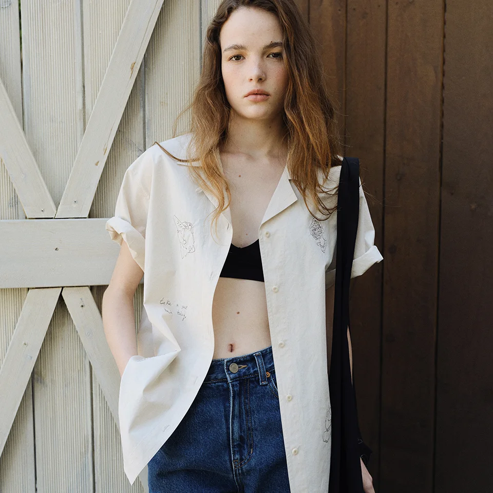 drawing embroidery shirt (light beige)
