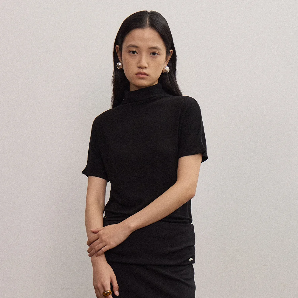 NEPH MOCK NECK T-SHIRT (BLACK)