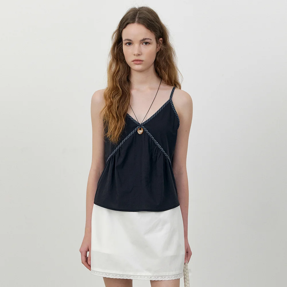 Point cross strap sleeveless blouse_Black