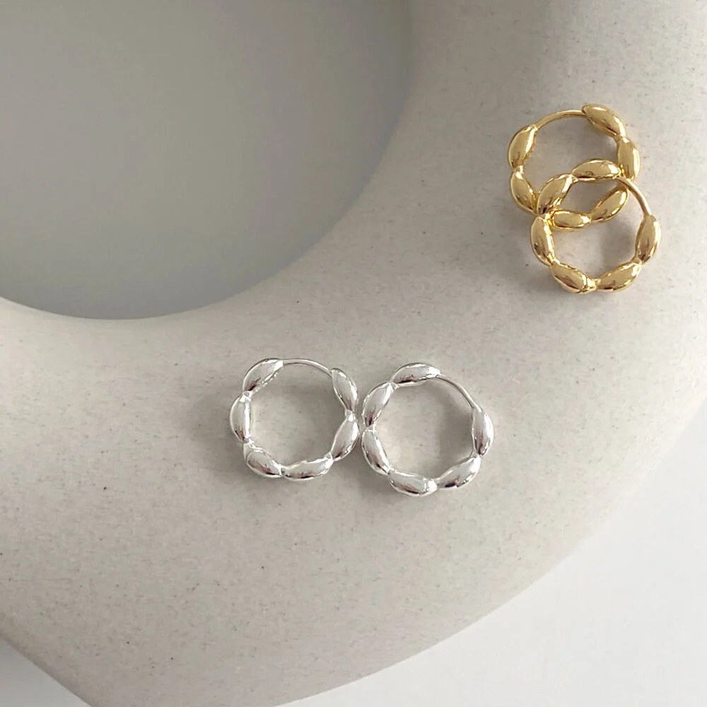 Choi Hee-jin,Kim Jieun 著用 Dot Pattern Earring