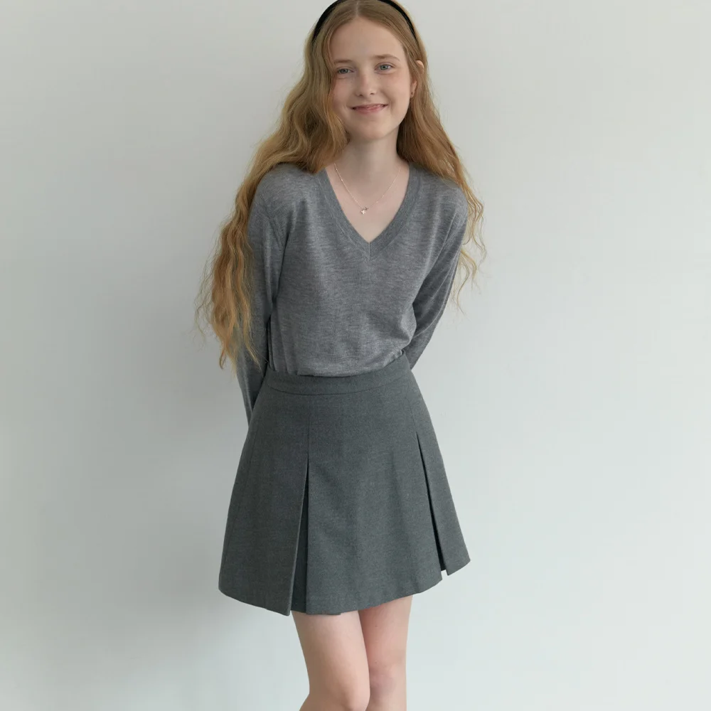 Fond v-neck knit (gray)