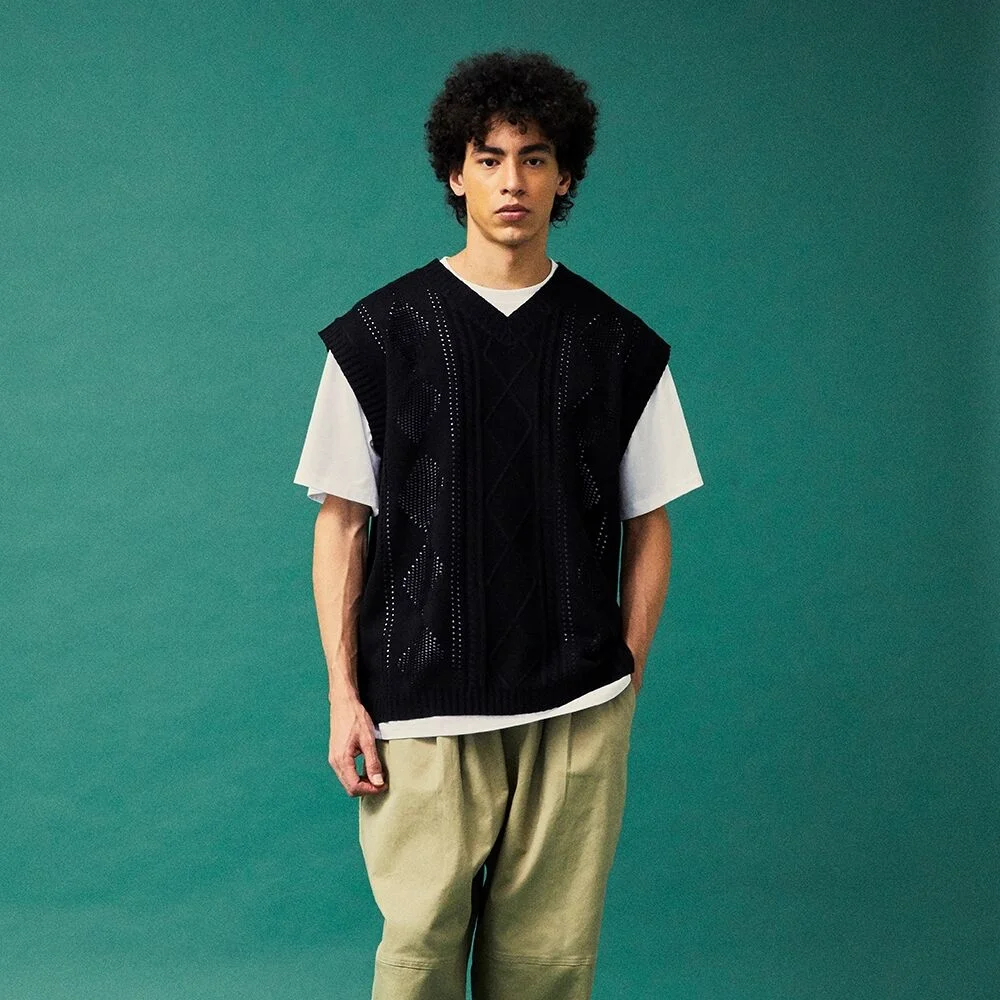 TWISTED V NECK VEST SWEATER 黑色