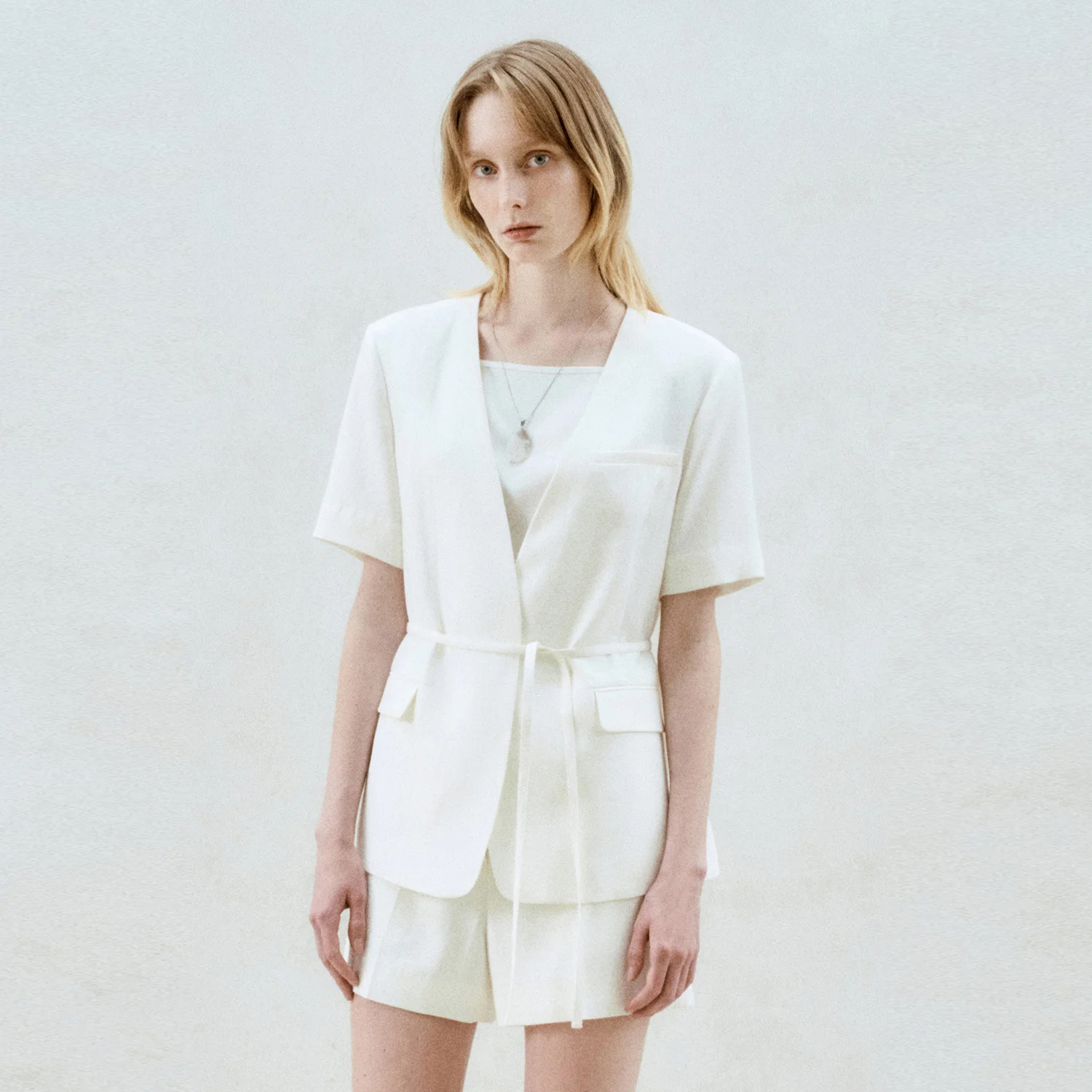 LINEN BLEND COLLARLESS JACKET