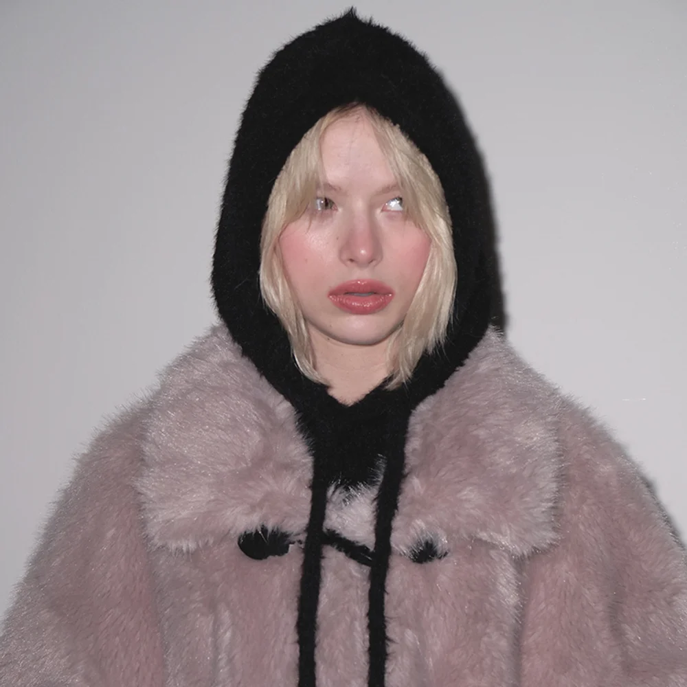 FLUFFY BUTTON BALACLAVA (BLACK)