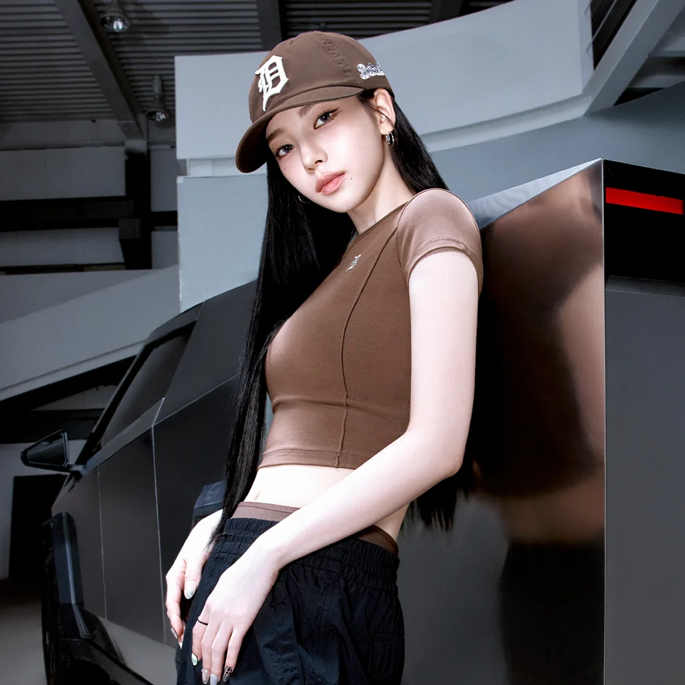 女裝 修身 短版剪裁 蓋袖 短袖 T恤 BOS (Neon Brown)