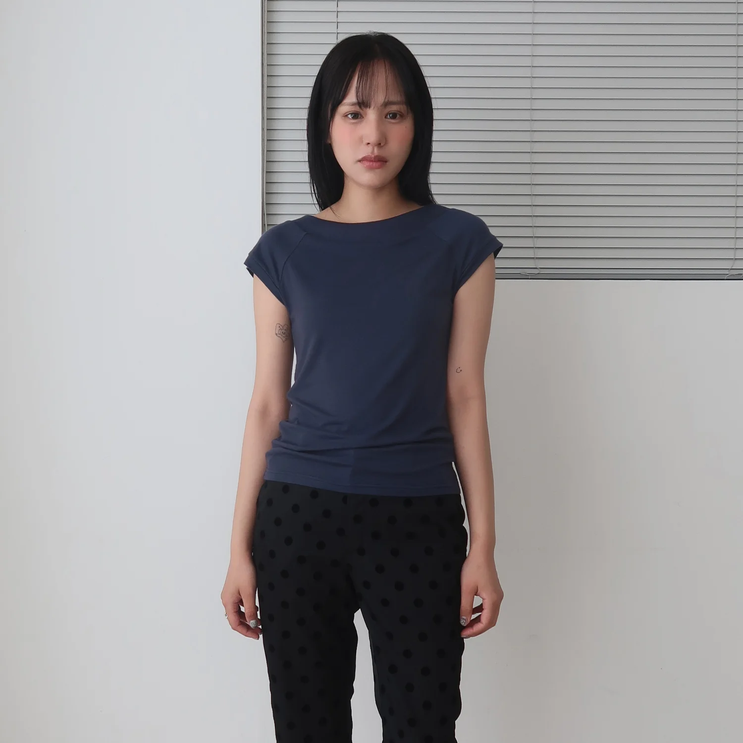 BOAT NECK CAP SLEEVE T-SHIRT_NAVY