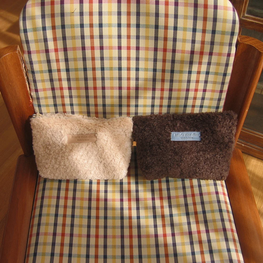 curly soft pouch 2colors