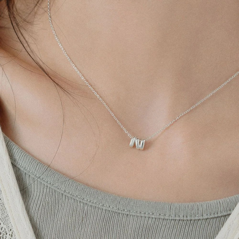 Curve knot necklace (2 colors) / 曲線 筆記 頸鏈