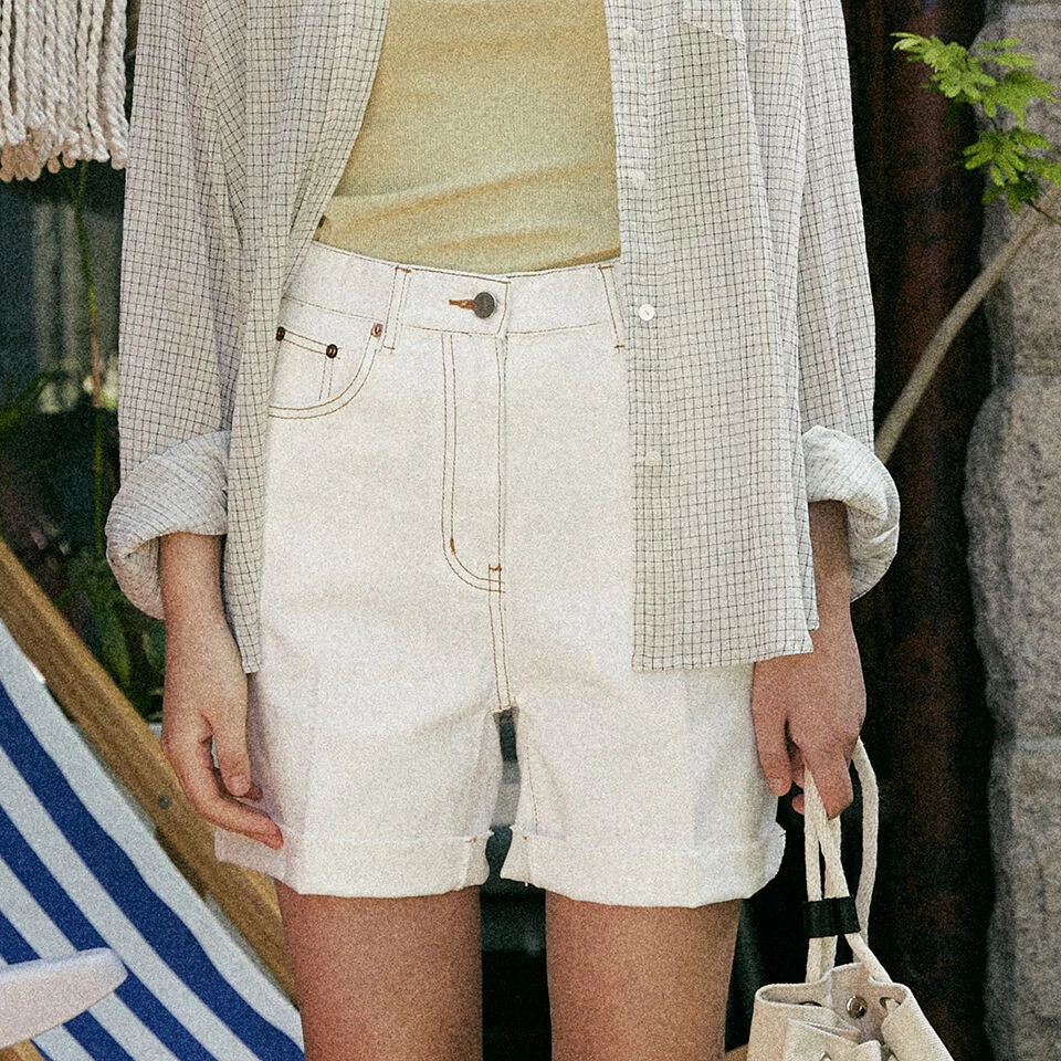 raw cut denim shorts (white)