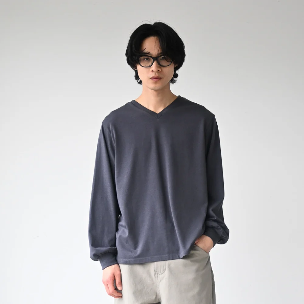 V-neck Long Sleeve Charcoal