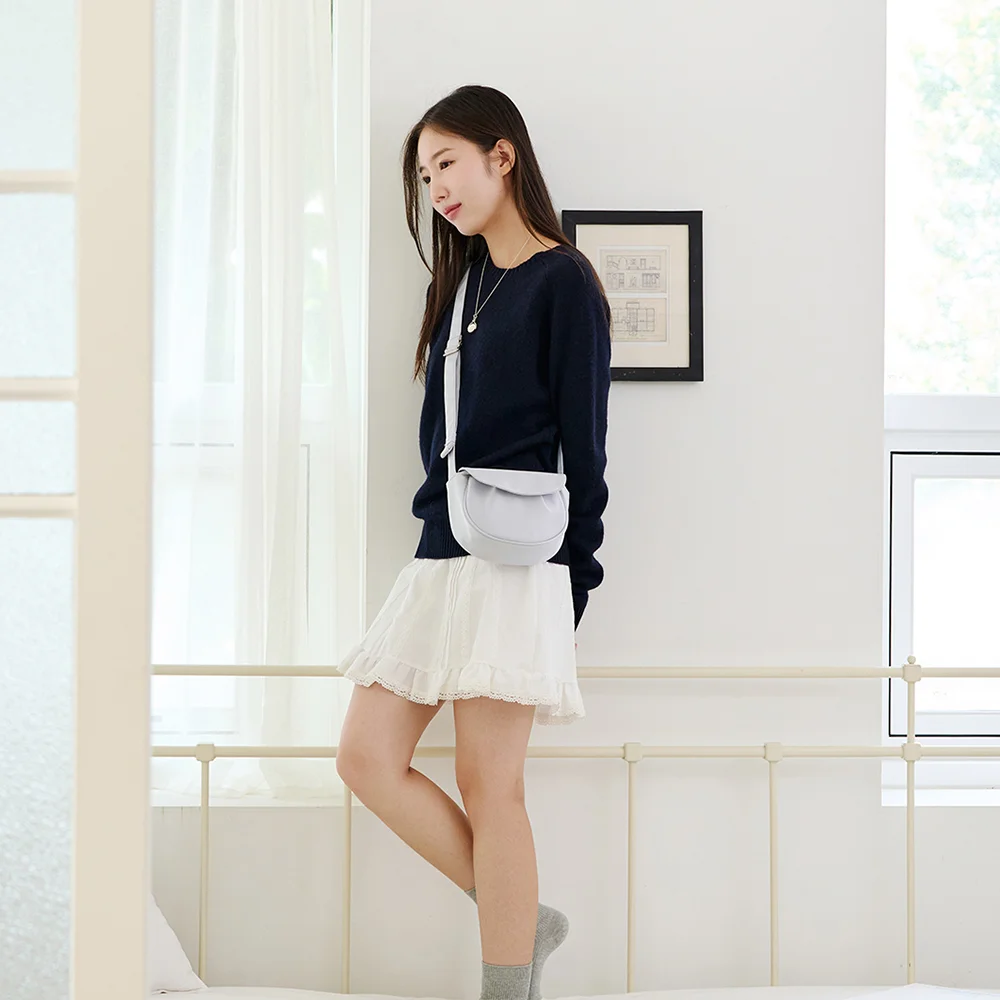 MINI SHELL CROSS BAG _ SATIN (3colors) 迷你 貝殼 斜揹袋 _ 緞面