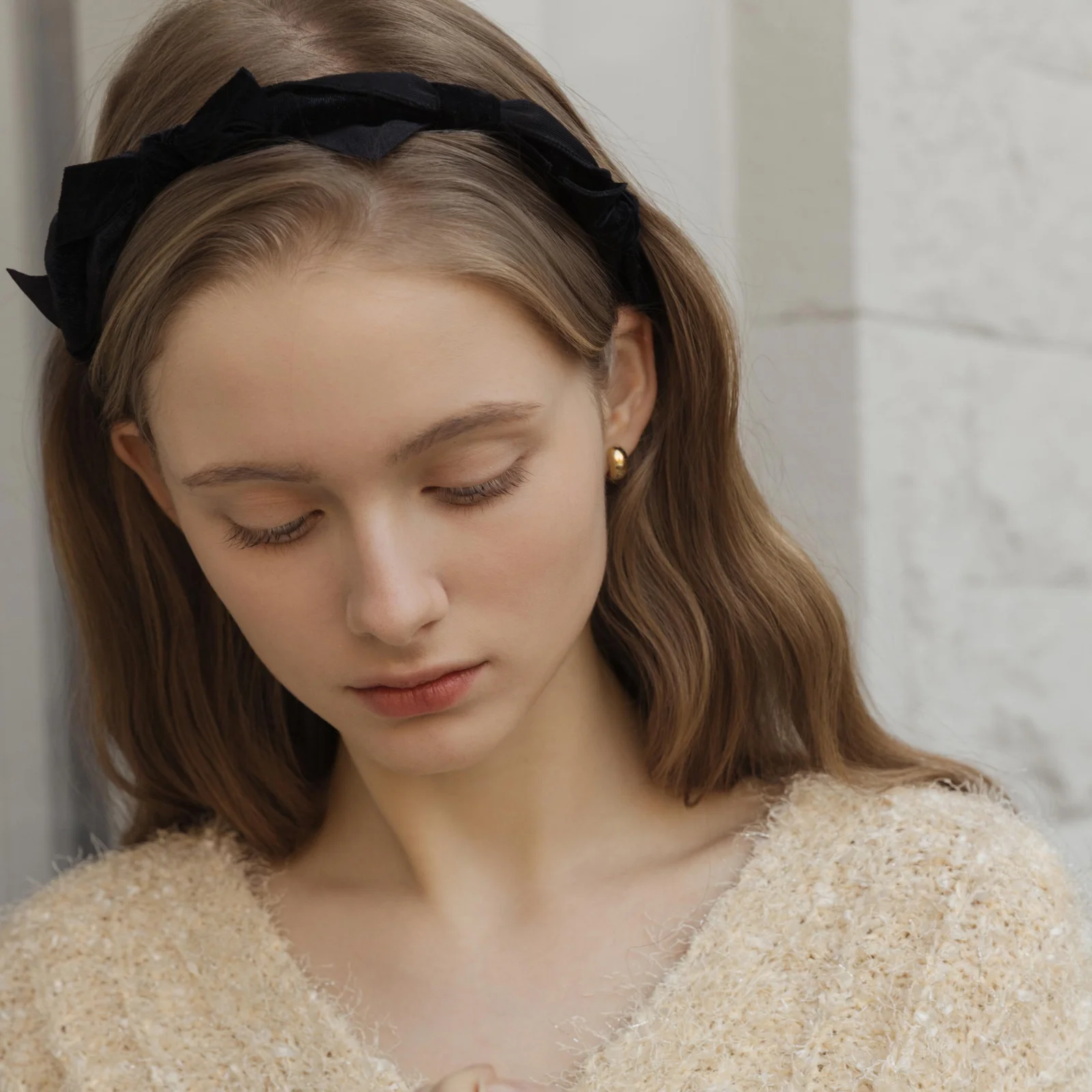 Velvet ribbon twisted headband