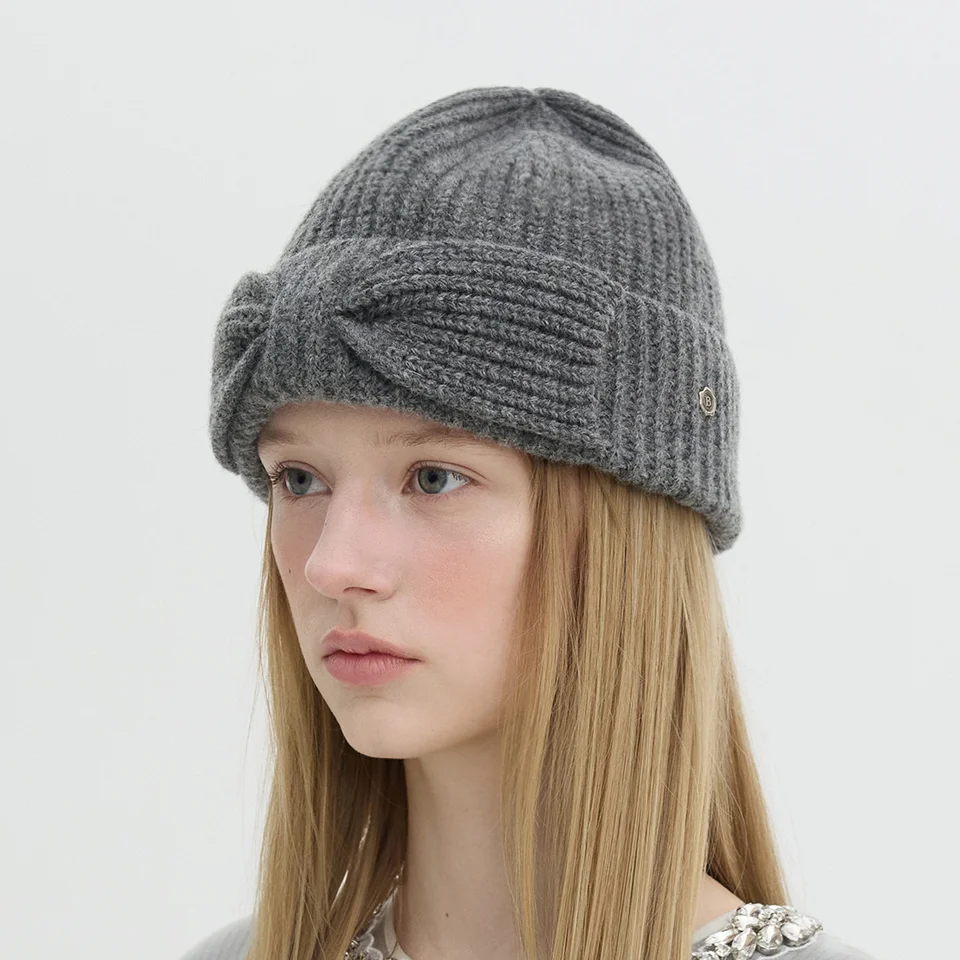 Rosette Beanie - Grey