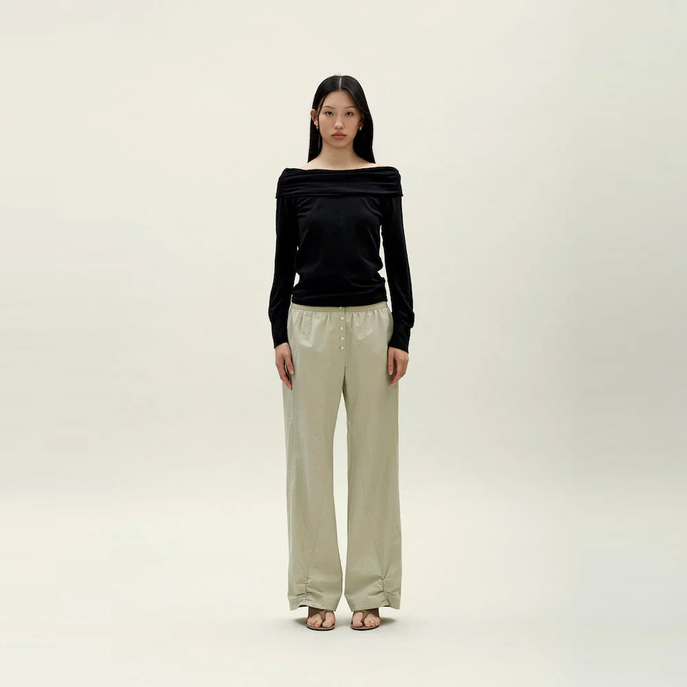 Off Shoulder Pullover Black (AG5951A045)