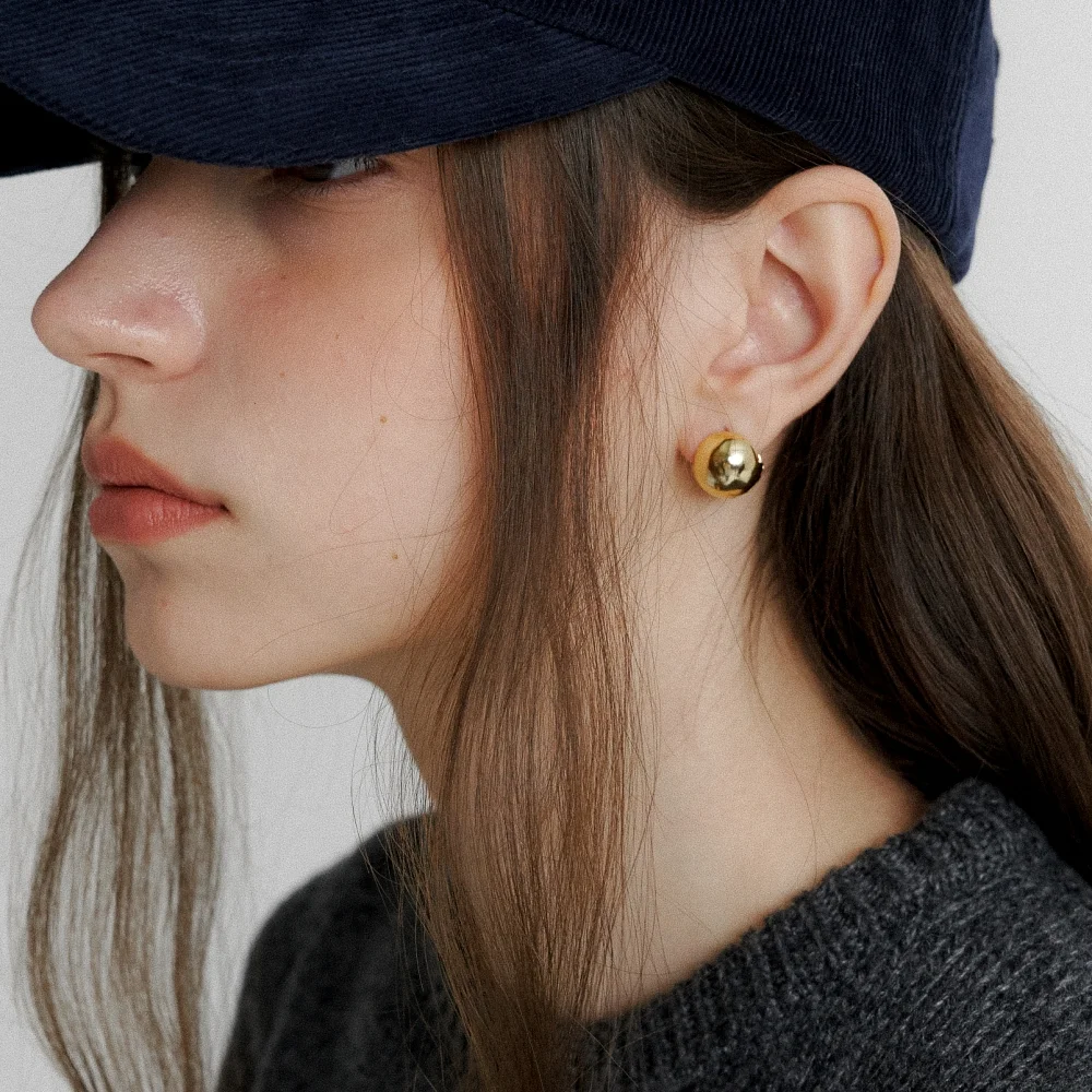 Pure Chic Ball Earrings M_GD (L233MER060)