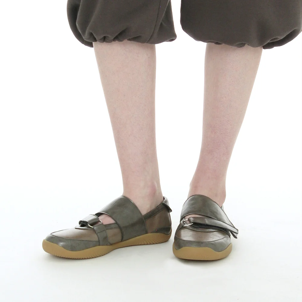 DOUBLE STRAP SPORTS BALLET FLATS_MUD