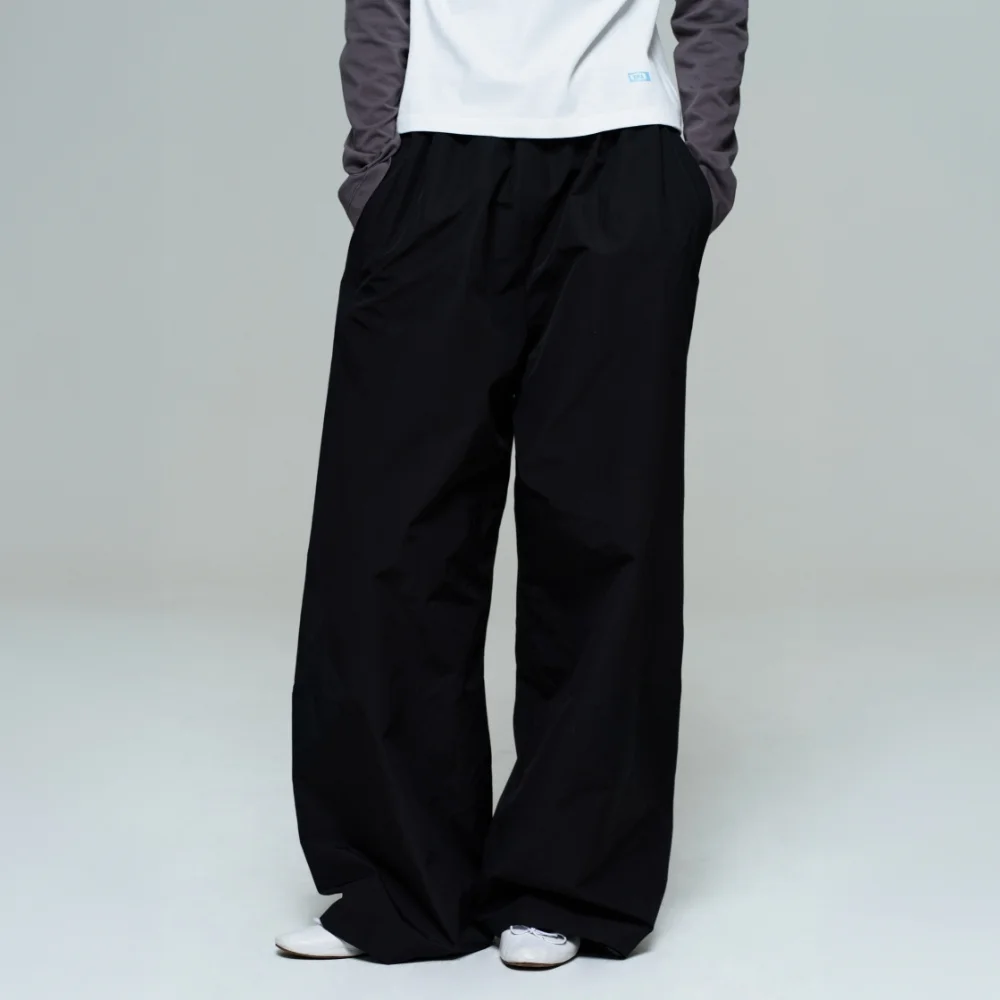 WOMEN WIDE TRACK PANTS - BLACK
