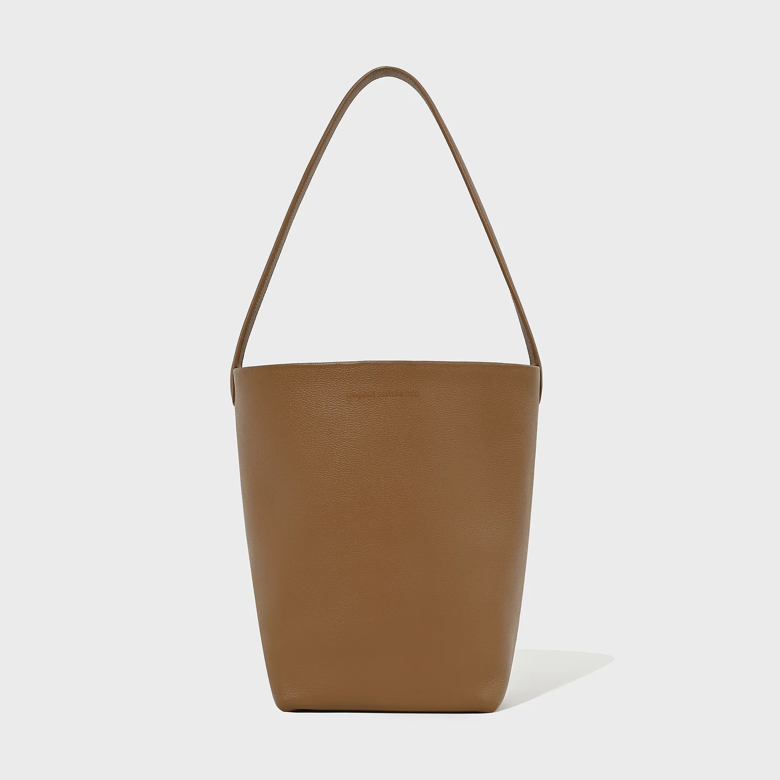 Sally bucket bag CAMEL