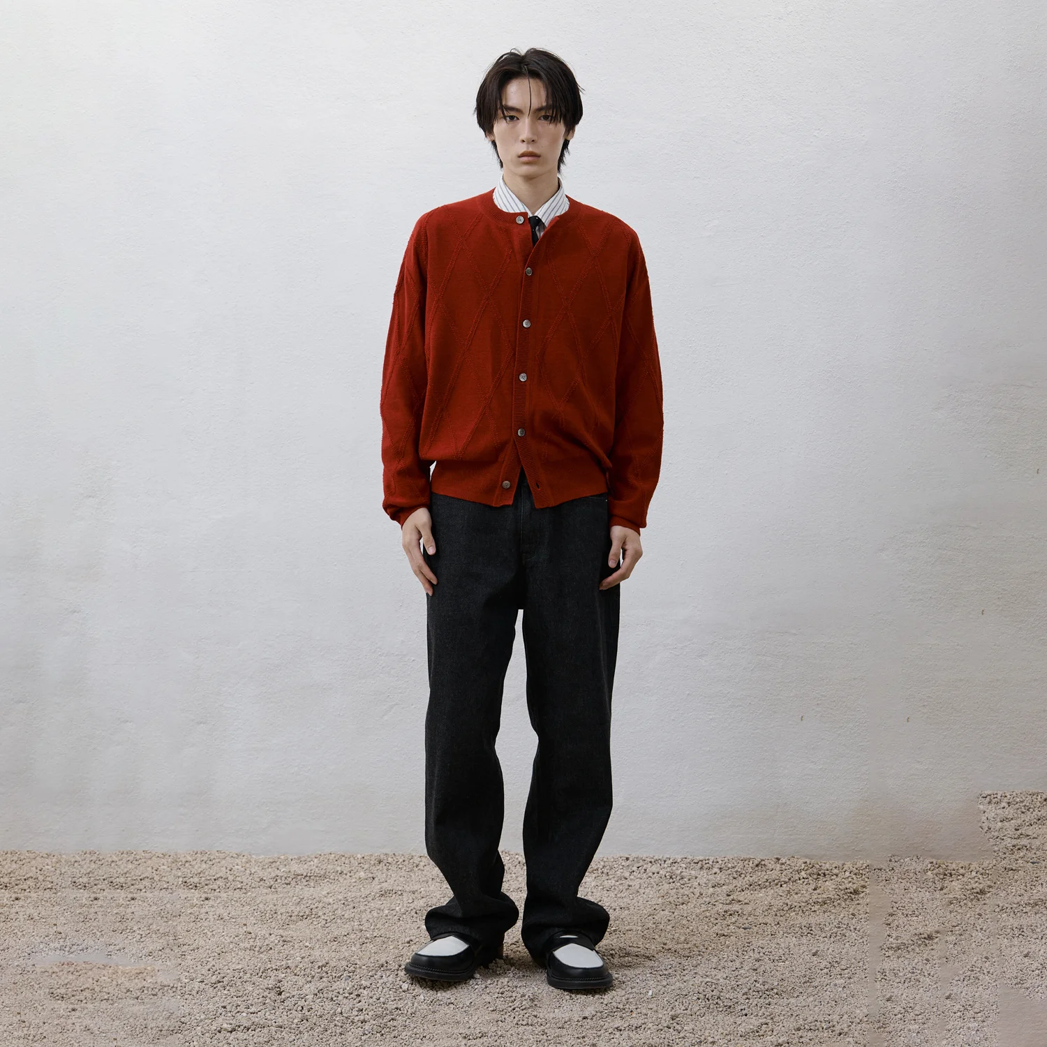 Round Neck Textured Cardigan - Red