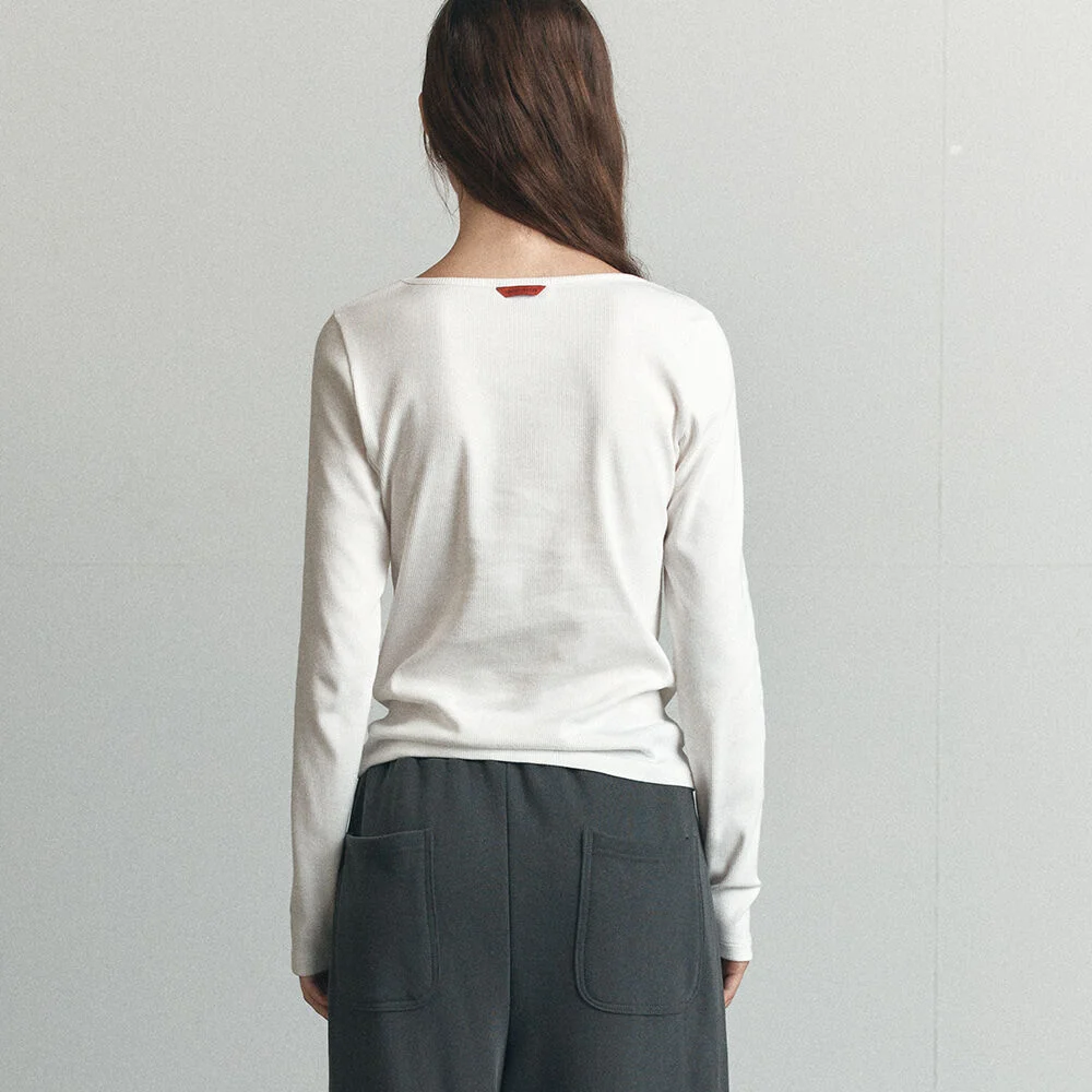 Soft ribbed basic longsleeve T-shirt _Ivory
