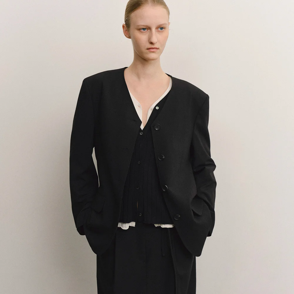 HERRINGBONE COLLARLESS JACKET_BLACK
